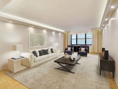 135 E 54th St APT 6B, New York, NY, 10022