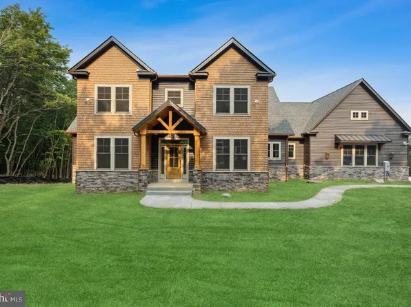 11619 Hidden Valley Dr, Smithsburg, MD 21783