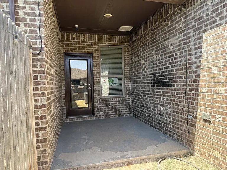 5301 Hagen Ct — Photo 12