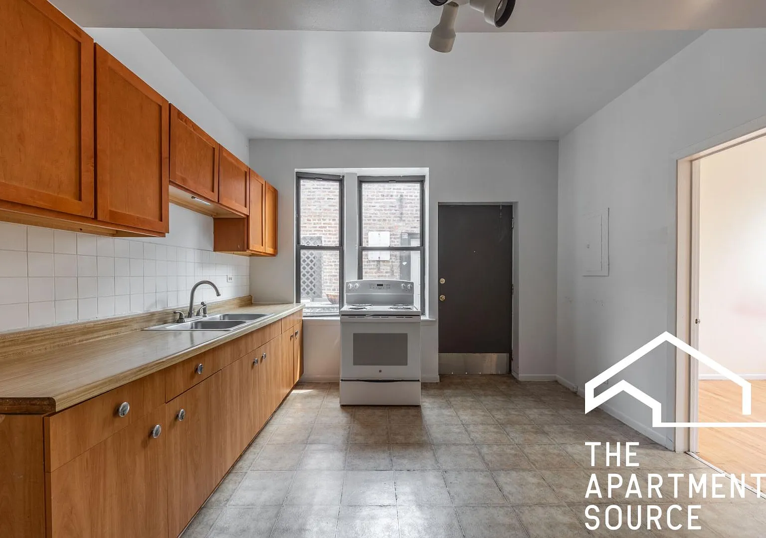 3147 West Medill Avenue #3 — Photo 2