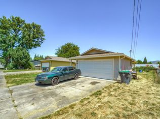 1711 Lillian St, Medford, OR 97501