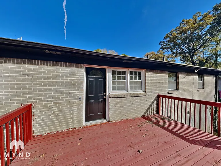 6220 Leslie Dr — Photo 19