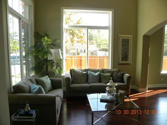 2nd image of 1723 Creek Dr