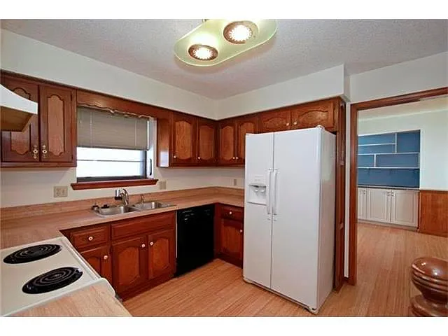 Building Photo - 15016 W 150th St