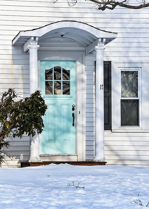 1st image of 17 Cushing St