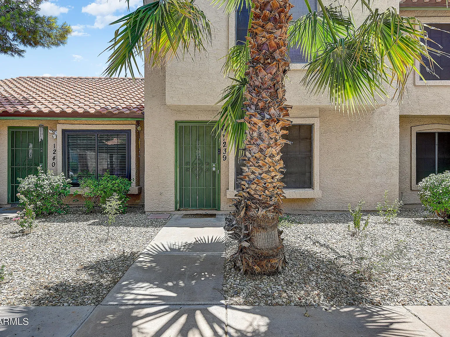 2 bed, 2.5 bath, 1088 sqft, $2,200 — Photo 1