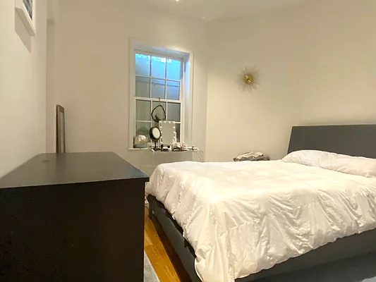 Rented by Corcoran | media 27