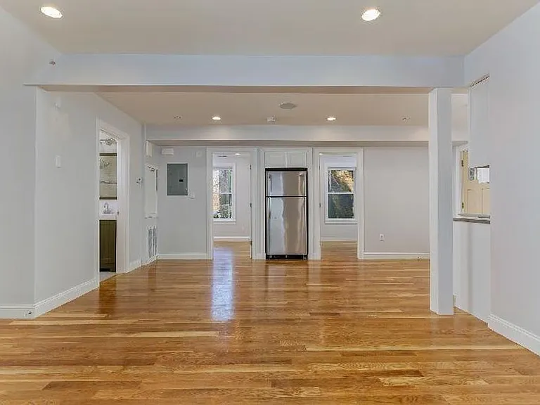 717 Parker St #5 — Photo 1