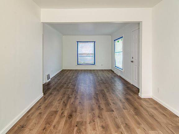 4th image of 17171 Goddard Ave