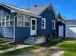 305 W New York St, Knox, IN