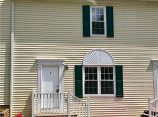 1067 19th St NE APT E, Hickory, NC 28601