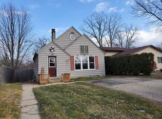 1401 Sunset Dr, Round Lake Beach, IL