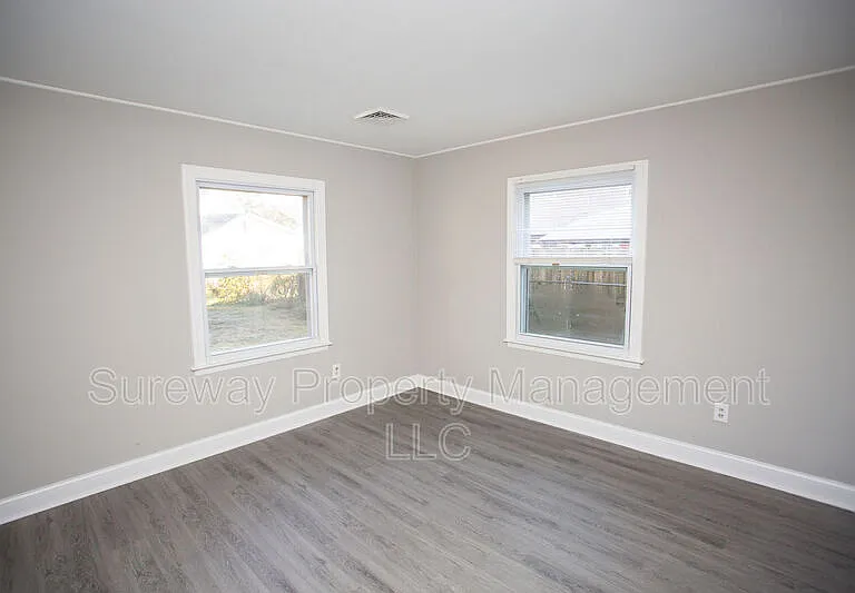 48 Sandstone Ln — Photo 12