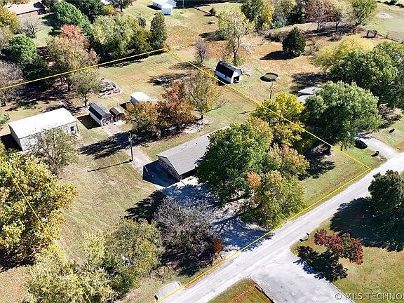 5th image of 15090 N 251st Rd