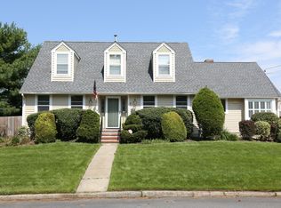6 E Berkshire Ave, Linwood, NJ 08221