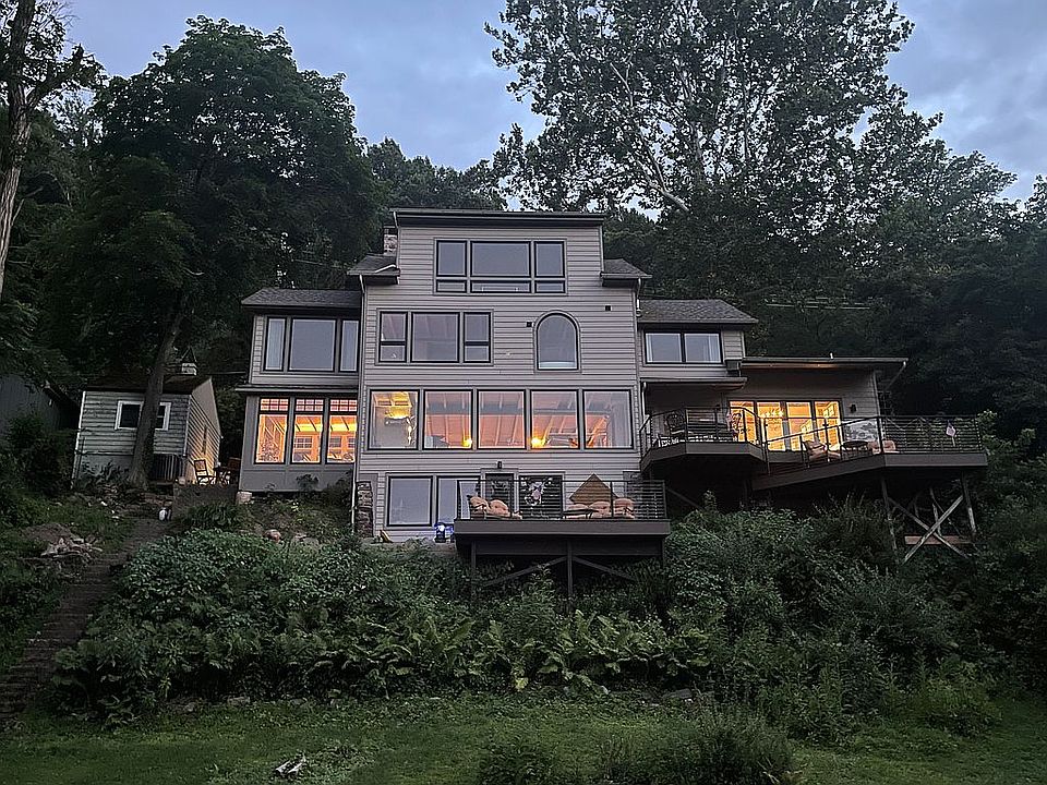 2nd image of 3641 River Rd