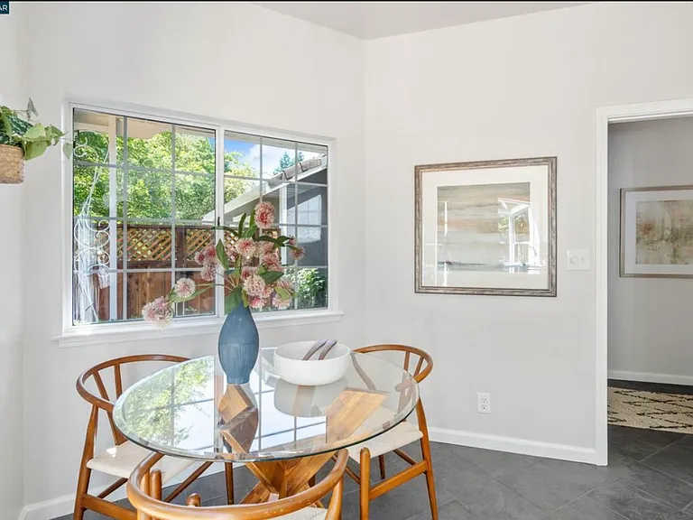 5 Stuart Pl — Photo 20