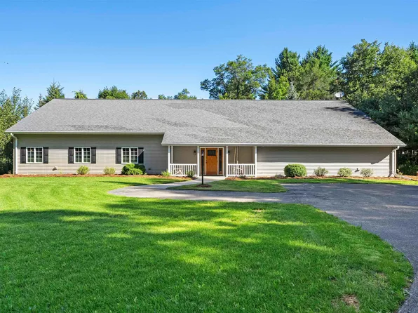 N10909 Peshtigo River Ln, Crivitz, WI 54114
