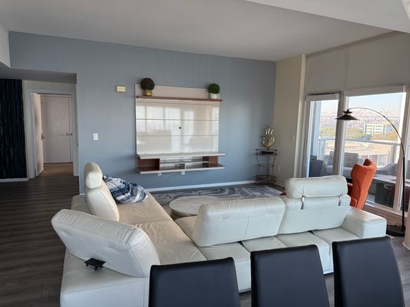 400 W Ocean Blvd UNIT 805