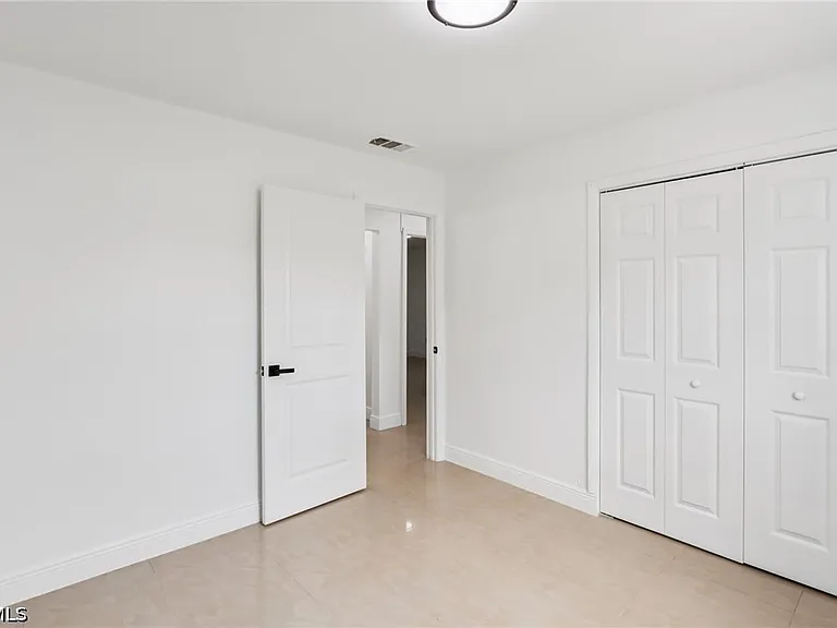 89 Cabana Ave — Photo 8