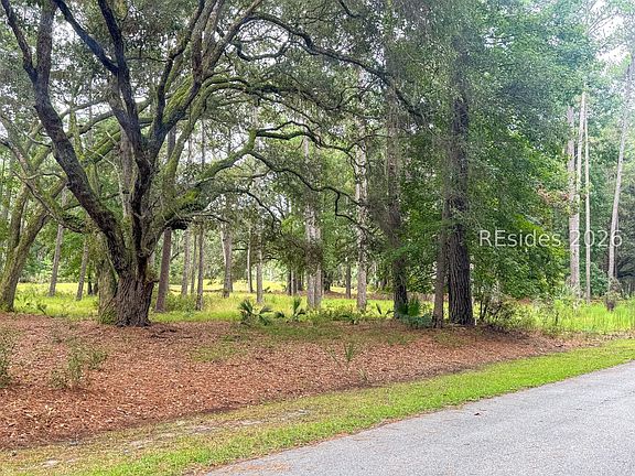4th image of 7 River Road
