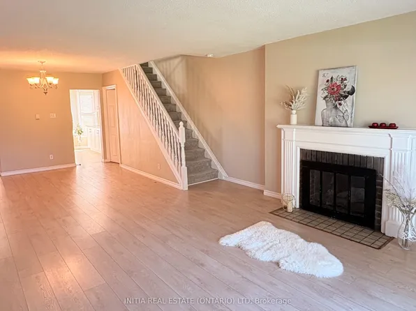 47 Arbour Glen Cres, London, ON N5Y 1Z9