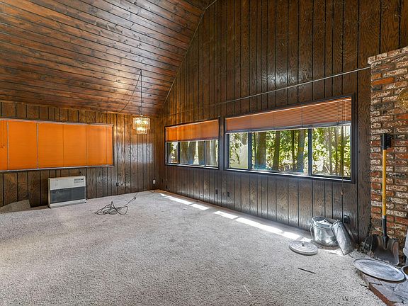 3rd image of 30537 Sleepy Hollow Dr