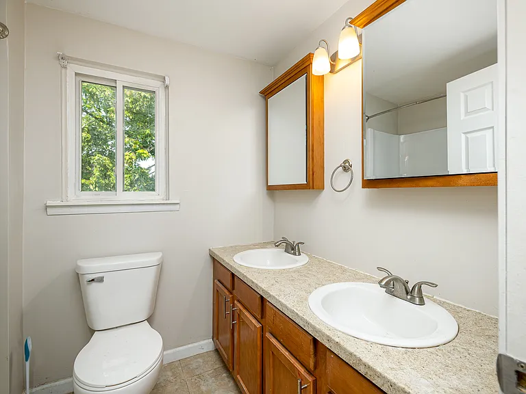 251 Sheffield Dr — Photo 11