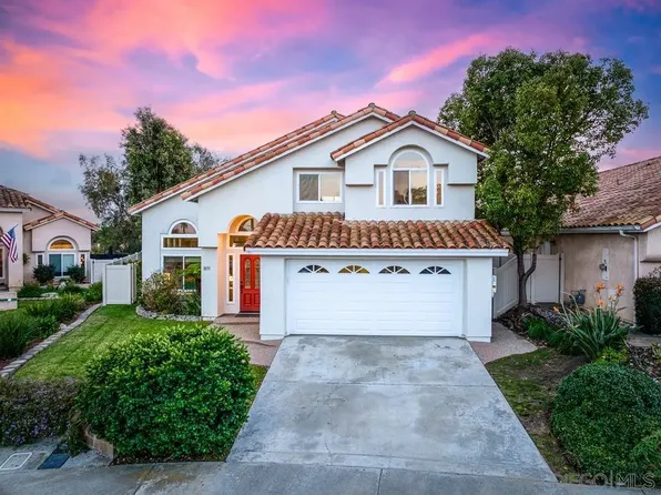 1831 Olympus Loop Dr, Vista, CA 92081