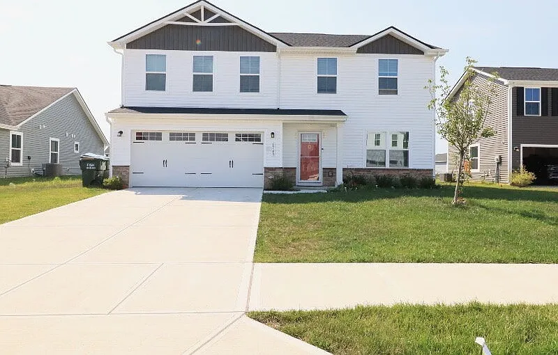1748 Plum Brook Dr