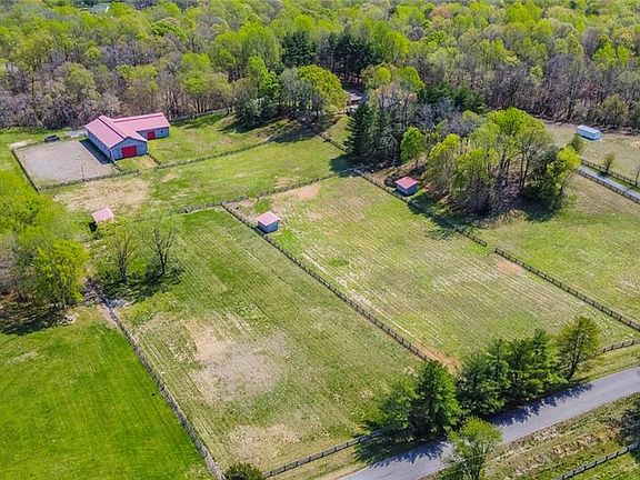 4th image of 9252 Pamunkey River Farms Dr