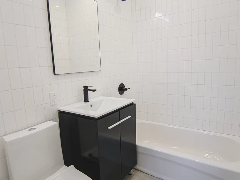 2819 Clarendon Rd #3A — Photo 14