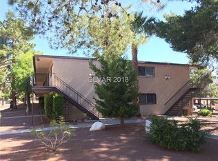 555 S Royal Crest Cir UNIT 28, Las Vegas, NV 89169