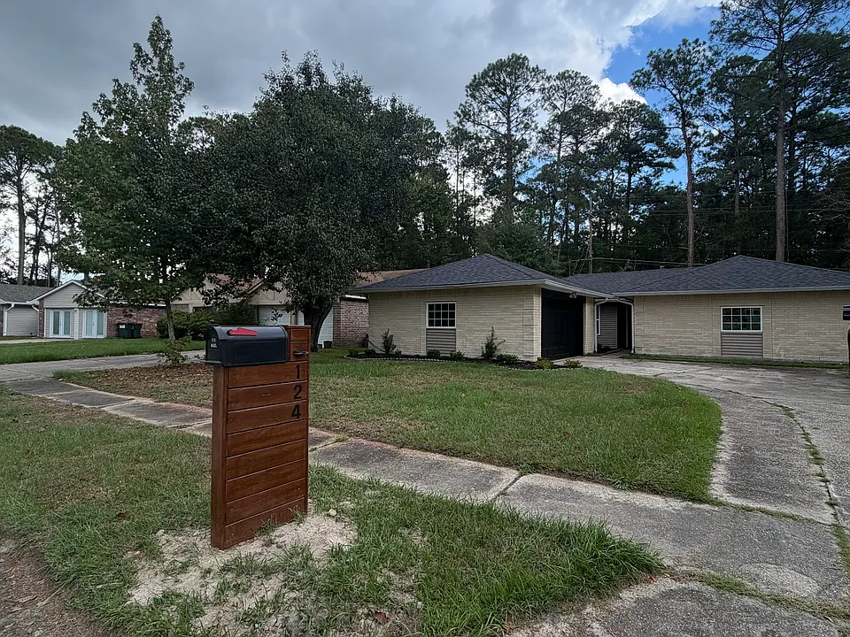124 Drury Ln