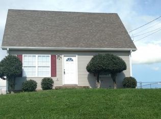 281 Cranklen Cir, Clarksville, TN 37042