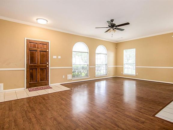 5th image of 1247 El Camino Village Dr