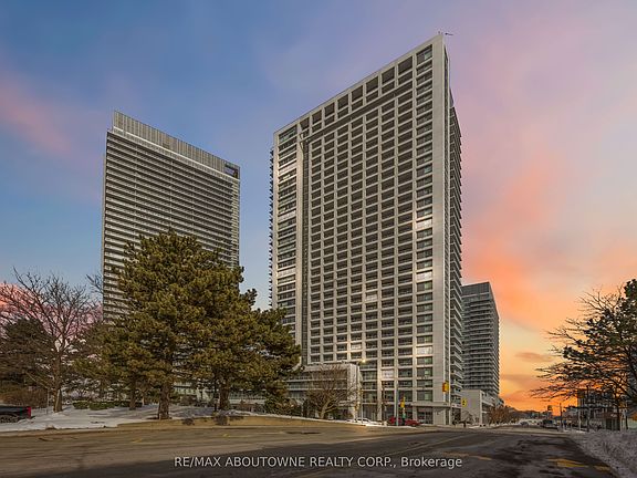 3rd image of 275 Yorkland Rd #306