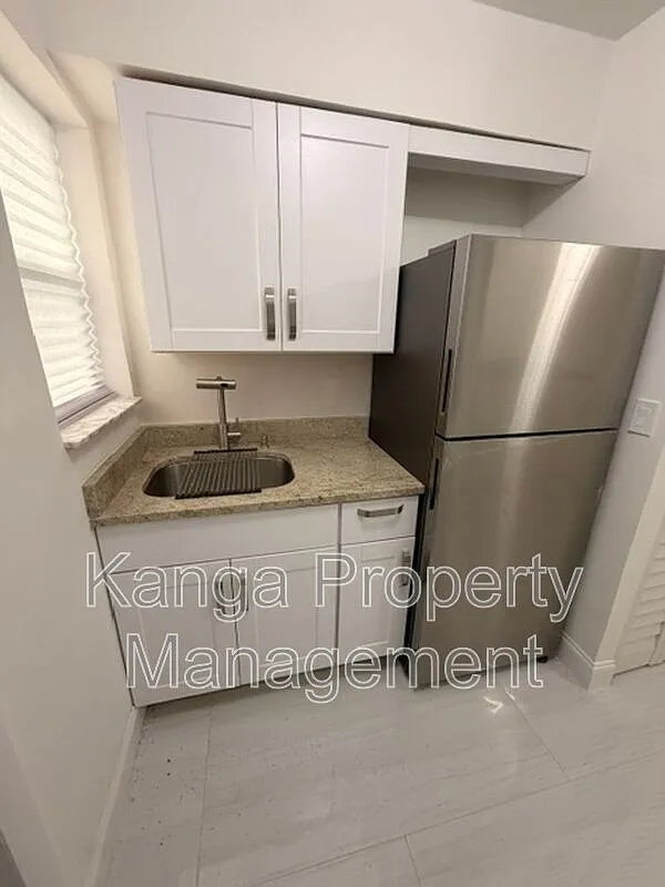 2 bed, 1.0 bath, 624 sqft, $1,950 — Photo 3