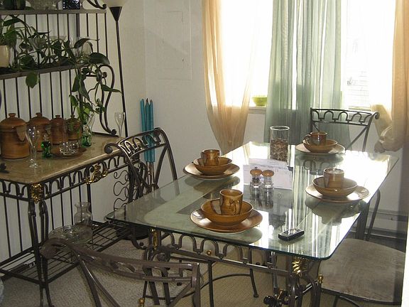 DINNING ROOM/ALL UNITS SAME SIZE