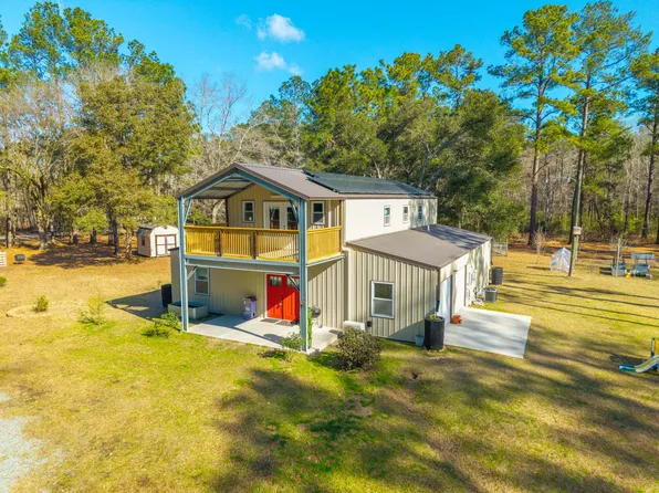 134 Gertie Ln, Cordesville, SC 29434