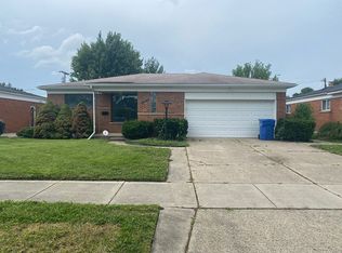11517 Penrose Dr, Warren, MI 48093