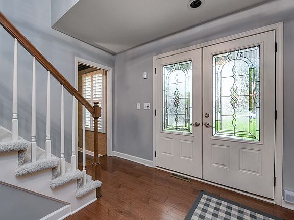 2nd image of 7660 Aldersyde Dr