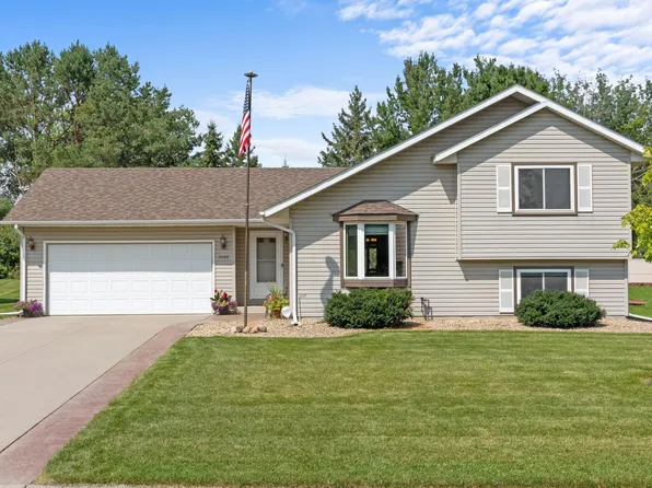 3546 Gentry Ave N, Oakdale, MN 55128