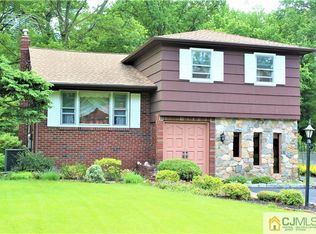 564 Darwin Blvd, Edison, NJ 08820