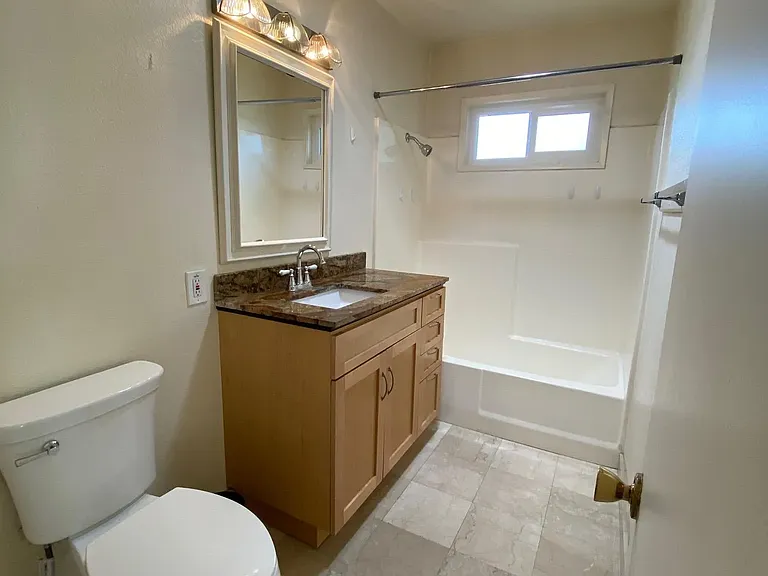 1475 Tarbox St — Photo 10