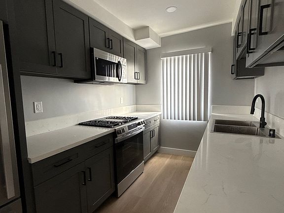 2nd image of 6108 Alcott St APT 6