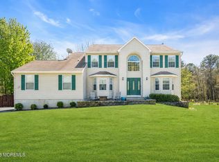 18 Camelot Terrace, Jackson, NJ 08527