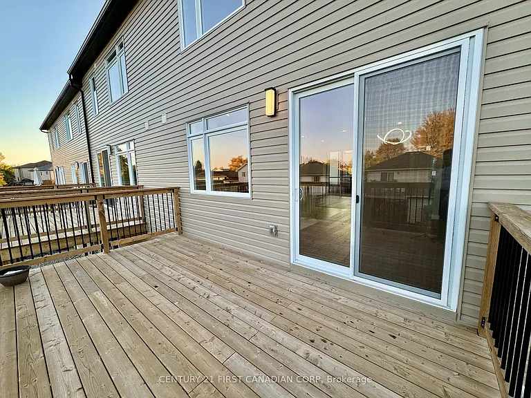 349 Southdale Rd E #26 — Photo 14