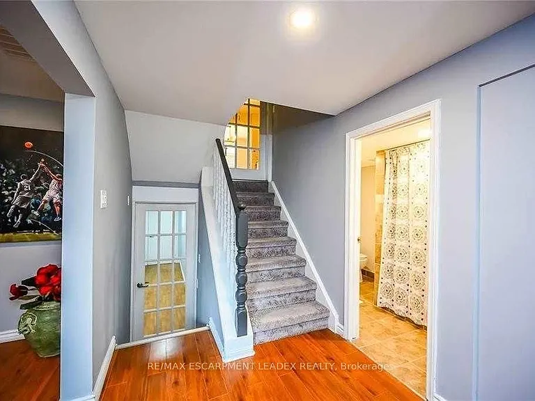 39 Glen Vista Dr — Photo 20