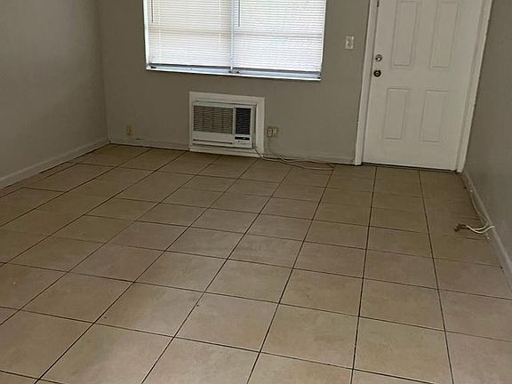 3rd image of 1116 NW 5th Ave #1